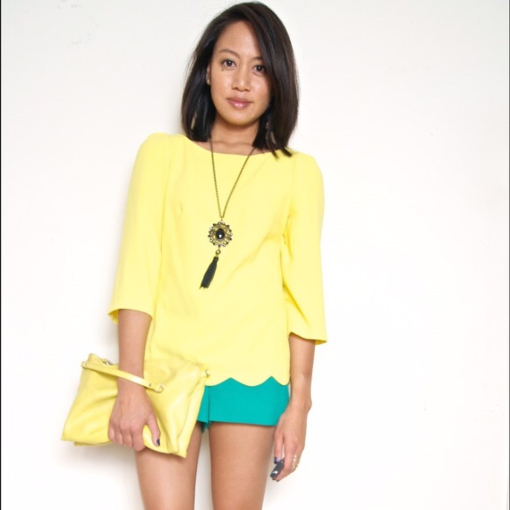 Ann Taylor Scalloped Yellow 3/4 Sleeve Top